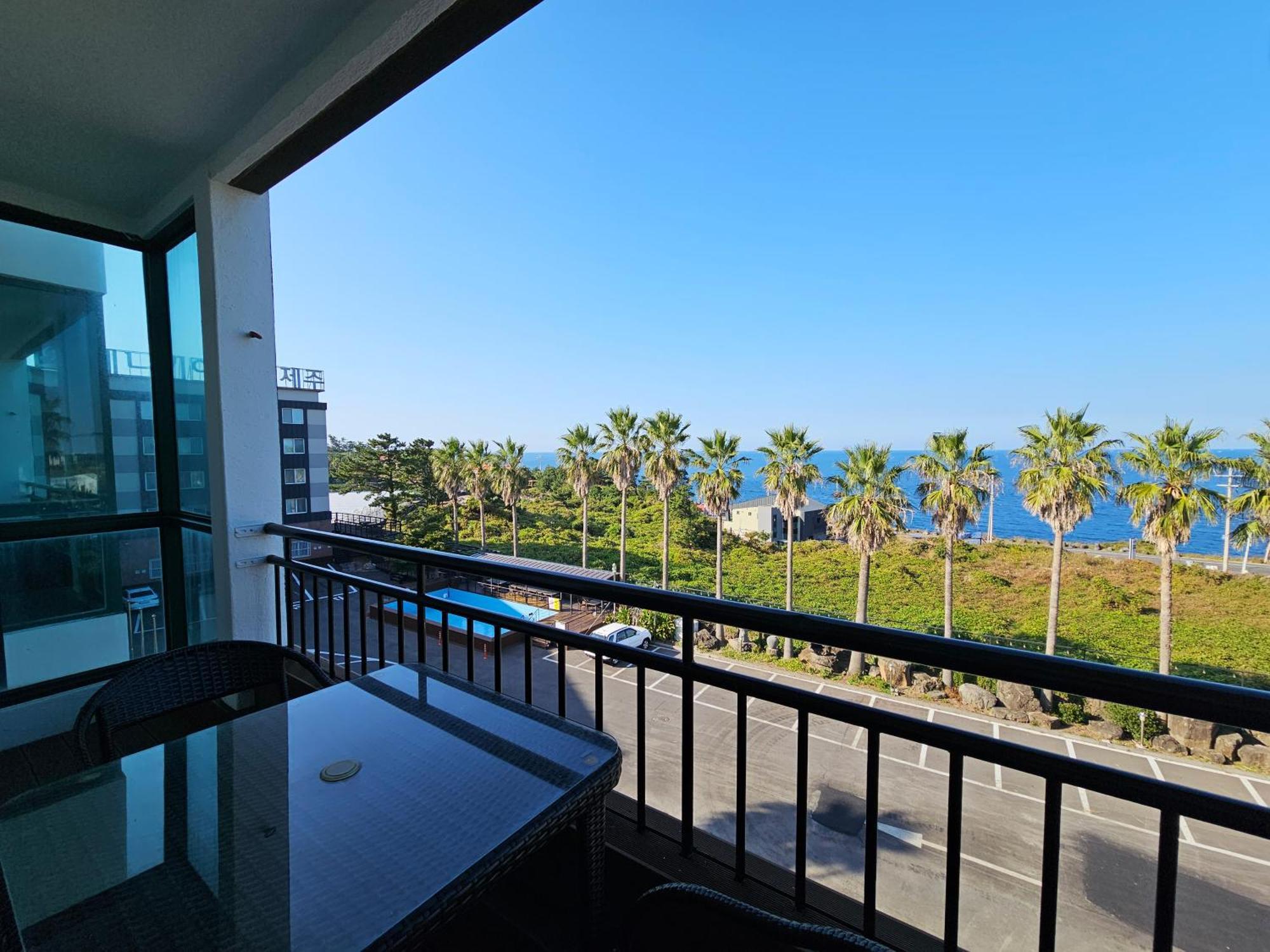 Sea Cliff Hotel Jeju by Eksteriør bilde