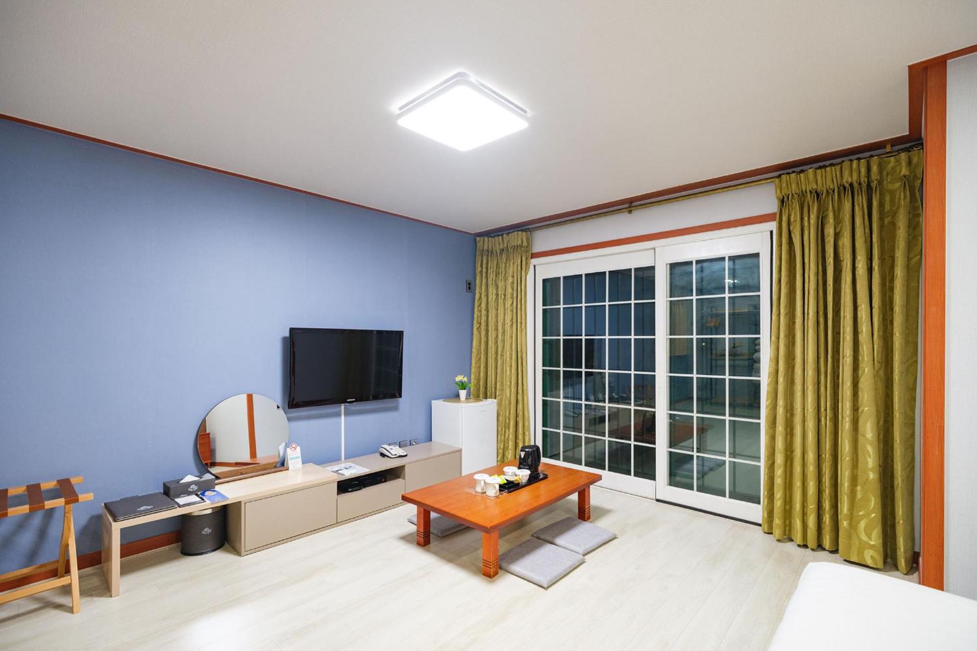 Sea Cliff Hotel Jeju by Eksteriør bilde