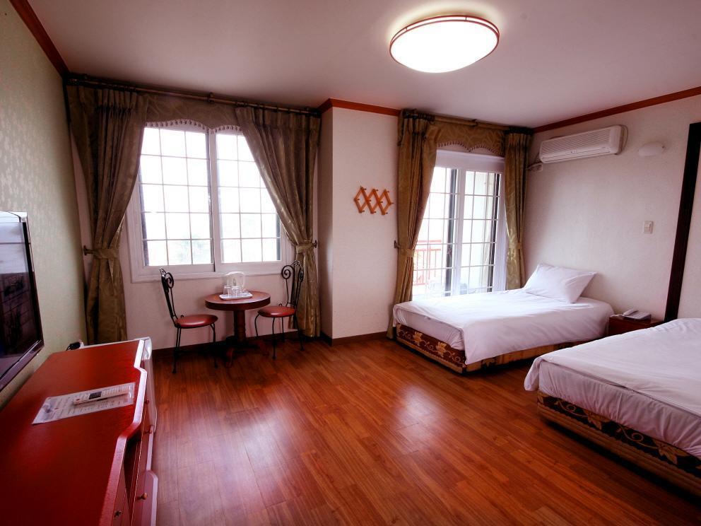 Sea Cliff Hotel Jeju by Eksteriør bilde